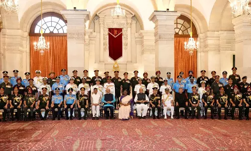 राष्ट्रपति भवन में आयोजित रक्षा अलंकरण समारोह में शामिल हुए उपराष्ट्रपति सी.पी. राधाकृष्णन