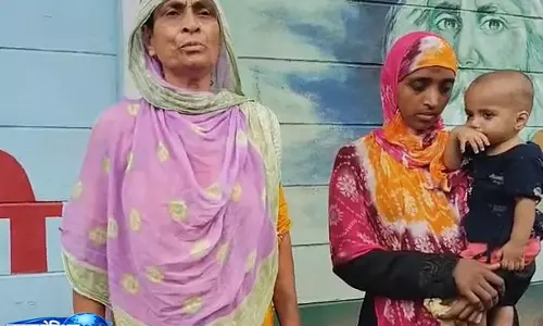 Meerut: पुलिस पर घर में घुसकर मारपीट का आरोप