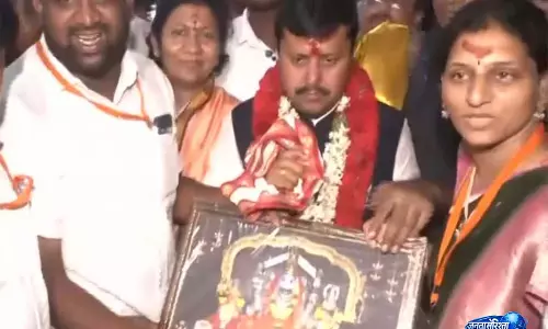 Telangana: बीजेपी प्रमुख नितिन नबीन ने वारंगल के भद्रकाली मंदिर में पूजा की