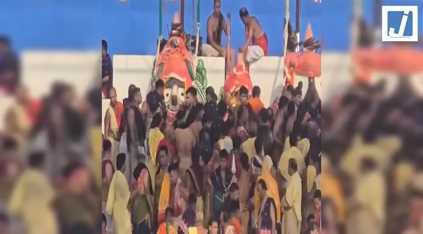 महाप्रभु जगन्नाथ 15 दिनों तक नहीं देंगे दर्शन, देव स्नान के बाद अनसर काल में चले जाएंगे महाप्रभु जगन्नाथ 15 दिनों तक नहीं देंगे दर्शन, देव स्नान के बाद अनसर काल में चले जाएंगे