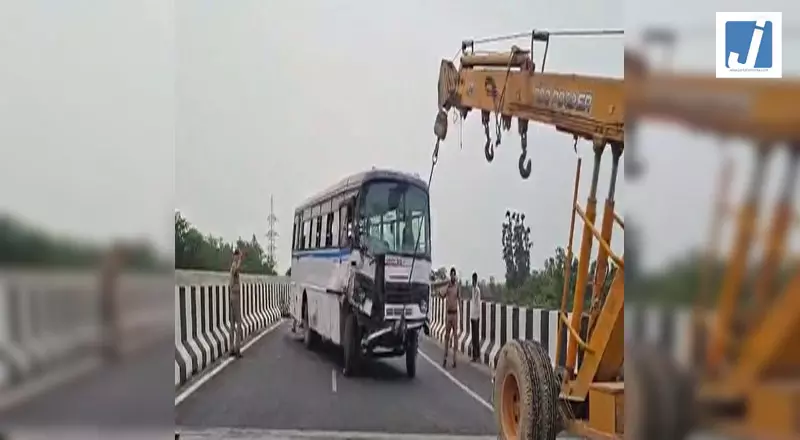 हाईवे पर भीषण सड़क हादसा, दो युवकों की मौत