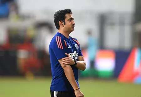 कोचिंग स्टाफ में नहीं करना चाहते शामिल, आयरलैंड से सीरीज गंवाने के बाद आइसलैंड क्रिकेट ने उड़ाया कोच गंभीर का मजाक कोचिंग स्टाफ में नहीं करना चाहते शामिल, आयरलैंड से सीरीज गंवाने के बाद आइसलैंड क्रिकेट ने उड़ाया कोच गंभीर का मजाक
