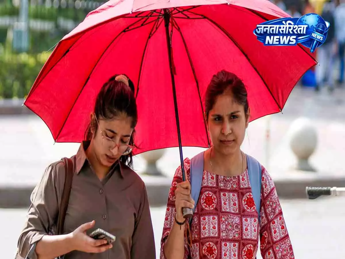 Delhi-NCR में उमस भरी गर्मी, आज आंधी-बारिश का अनुमान Delhi-NCR में उमस भरी गर्मी, आज आंधी-बारिश का अनुमान
