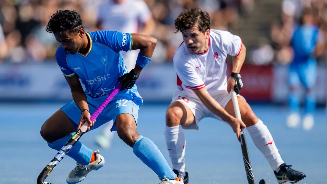 FIH प्रो लीग: इंग्लैंड के खिलाफ शूट-आउट में चमकी भारतीय हॉकी टीम FIH प्रो लीग: इंग्लैंड के खिलाफ शूट-आउट में चमकी भारतीय हॉकी टीम