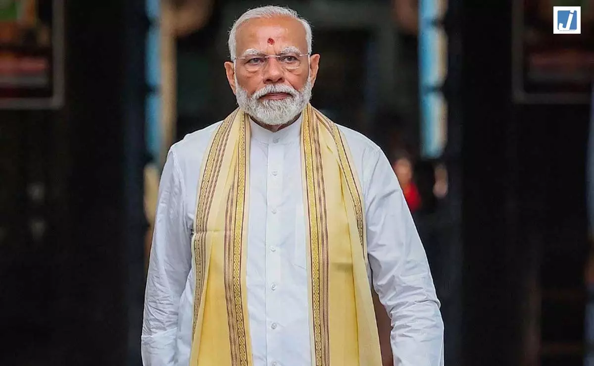 BIG BREAKING: कुछ बड़ा होगा? कल बड़ी बैठक करने जा रहे हैं PM मोदी BIG BREAKING: कुछ बड़ा होगा? कल बड़ी बैठक करने जा रहे हैं PM मोदी