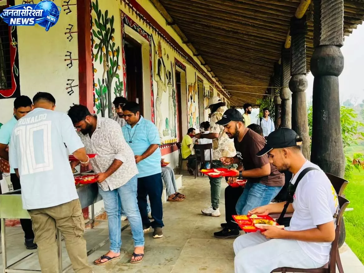 इन्फ्लुएंसर मीट से छत्तीसगढ़ पर्यटन को मिलेगी वैश्विक पहचान इन्फ्लुएंसर मीट से छत्तीसगढ़ पर्यटन को मिलेगी वैश्विक पहचान