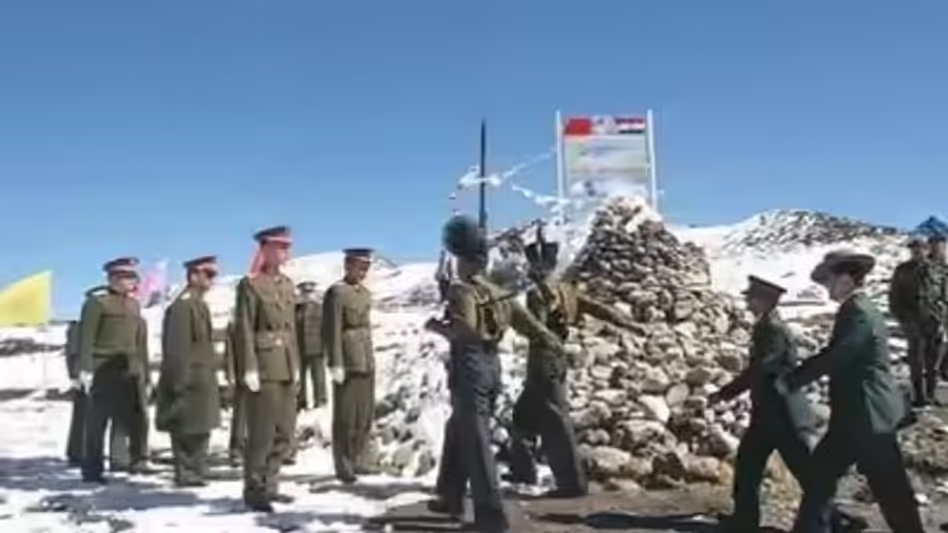 Arunachal: भारतीय इलाके में चीनी PLA कैंप का आरोप, सरकार से दखल की मांग Arunachal: भारतीय इलाके में चीनी PLA कैंप का आरोप, सरकार से दखल की मांग