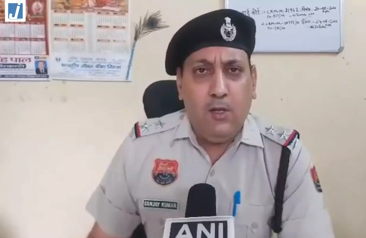 फरीदाबाद में युवक ने की आत्महत्या, पत्नी समेत ससुराल पक्ष के 8 लोगों पर केस दर्ज फरीदाबाद में युवक ने की आत्महत्या, पत्नी समेत ससुराल पक्ष के 8 लोगों पर केस दर्ज