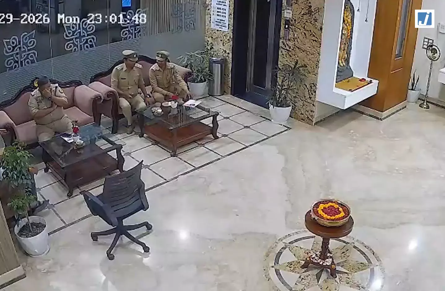अयोध्या में कांग्रेस अध्यक्ष अजय राय नजरबंद, होटल पदम श्री पैलेस में पुलिस तैनात