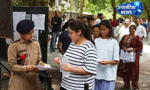 Delhi NEET पेपर लीक: 10 आरोपियों की हिरासत बढ़ी Delhi NEET पेपर लीक: 10 आरोपियों की हिरासत बढ़ी