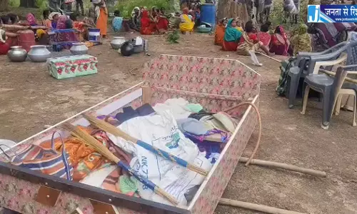 गांव से धर्मांतरित परिवार निकाले जा रहे, विवाद शांत कराने नारायणपुर पुलिस अलर्ट