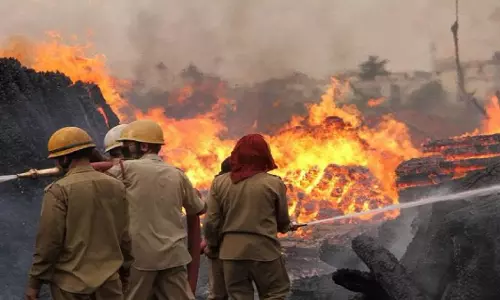 Bengal के हल्दिया में HPL की नैफ्था पाइपलाइन में आग लग गई; कई मजदूर अस्पताल में भर्ती