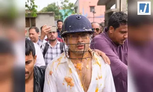 ‘सिर्फ गिरफ्तारी काफी नहीं’, अंडा फेंकने की घटनाओं पर कलकत्ता हाईकोर्ट ने पुलिस से मांगी रिपोर्ट