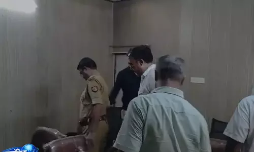 Corruption पर बड़ी कार्रवाई, मेरठ पुलिस में हड़कंप