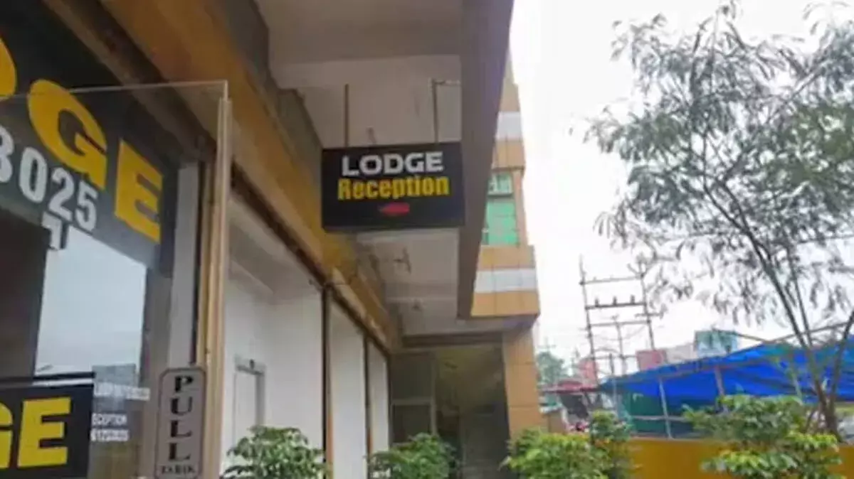 Thrissur मर्डर मिस्ट्री? लॉज में डिलीवरी के बाद जच्चा-बच्चा मृत, एक संदिग्ध हिरासत में