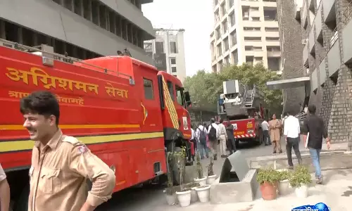 Delhi: बाराखंभा रोड पर परिक्रमा रेस्टोरेंट में लगी आग
