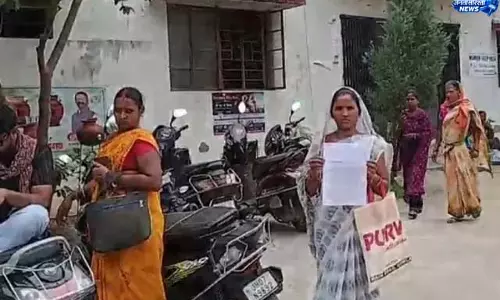 न्याय के लिए भटक रही मां, हत्याकांड में नहीं हुई गिरफ्तारी