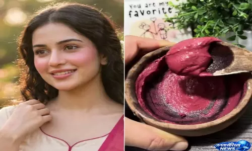 बिना पार्लर के पाएं ग्लोइंग स्किन, 4 स्टेप DIY फेशियल टिप्स