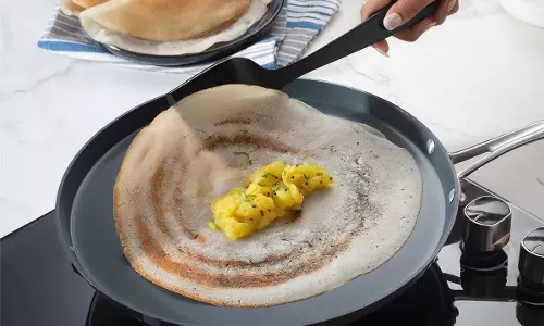 non-stick तवा से नहीं चिपकेगा बैटर