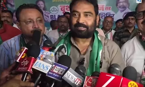SIR प्रशिक्षण में नाम जोड़ने और हटाने की प्रक्रिया समझाई गई: JMM प्रशिक्षण प्रभारी विनोद पांडे