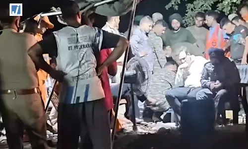 बोरवेल में गिरे 4 वर्षीय नीरभय को बचाने के लिए रेस्क्यू ऑपरेशन अब भी जारी