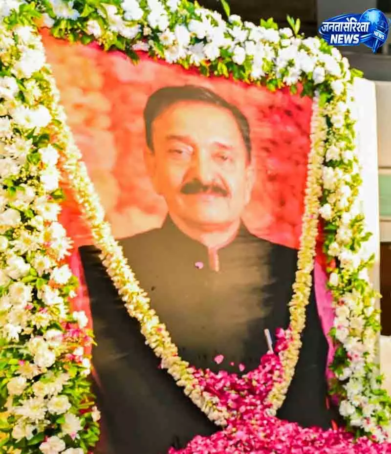 Delhi भाजपा नेताओं ने नरेश चौधरी को दी श्रद्धांजलि Delhi भाजपा नेताओं ने नरेश चौधरी को दी श्रद्धांजलि