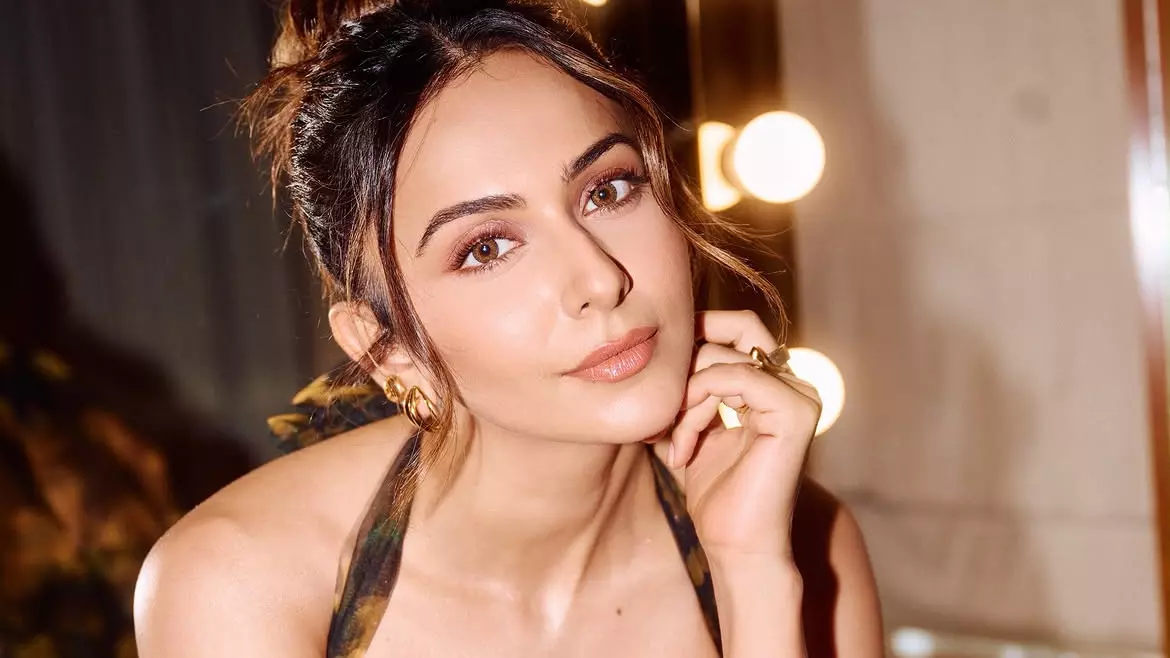 YouTube पर नंबर-1 बनी रकुल प्रीत की फिल्म, अभिनेत्री हुईं भावुक YouTube पर नंबर-1 बनी रकुल प्रीत की फिल्म, अभिनेत्री हुईं भावुक