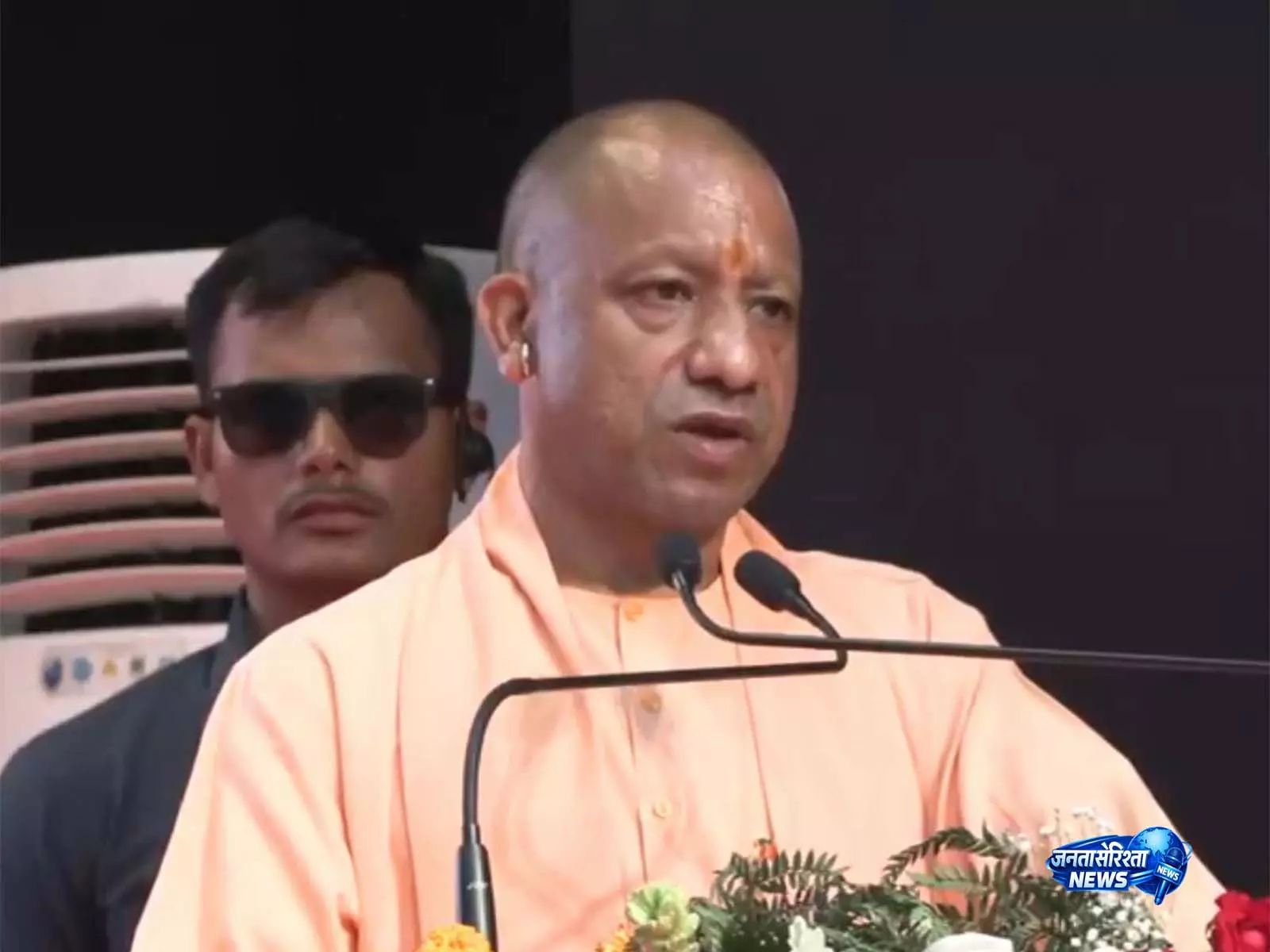 बरेली में पंडित राधेश्याम कथावाचक की प्रतिमा का उद्घाटन, CM योगी ने किया सम्मान बरेली में पंडित राधेश्याम कथावाचक की प्रतिमा का उद्घाटन, CM योगी ने किया सम्मान