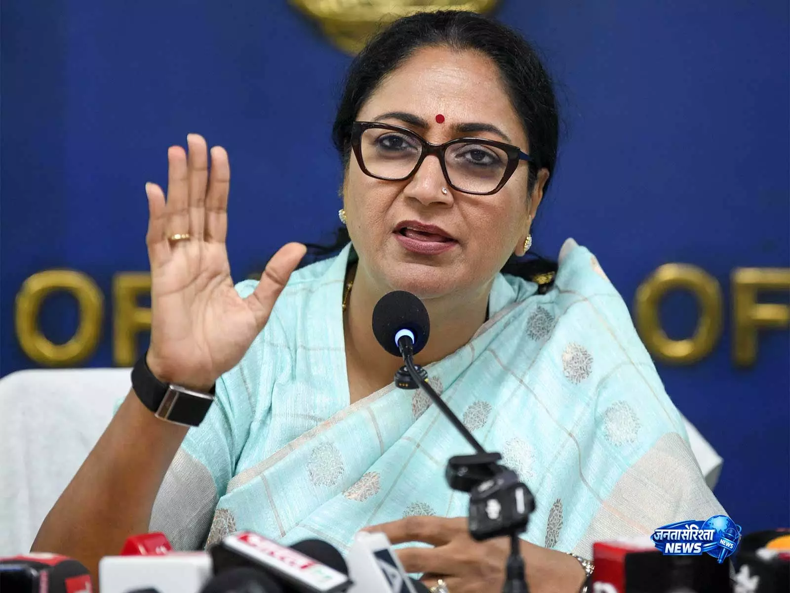 दिल्ली सरकार 75 स्मारकों को गोद लेगी और संरक्षण के लिए उन्हें ट्रस्टों और NGO को सौंपेगी दिल्ली सरकार 75 स्मारकों को गोद लेगी और संरक्षण के लिए उन्हें ट्रस्टों और NGO को सौंपेगी