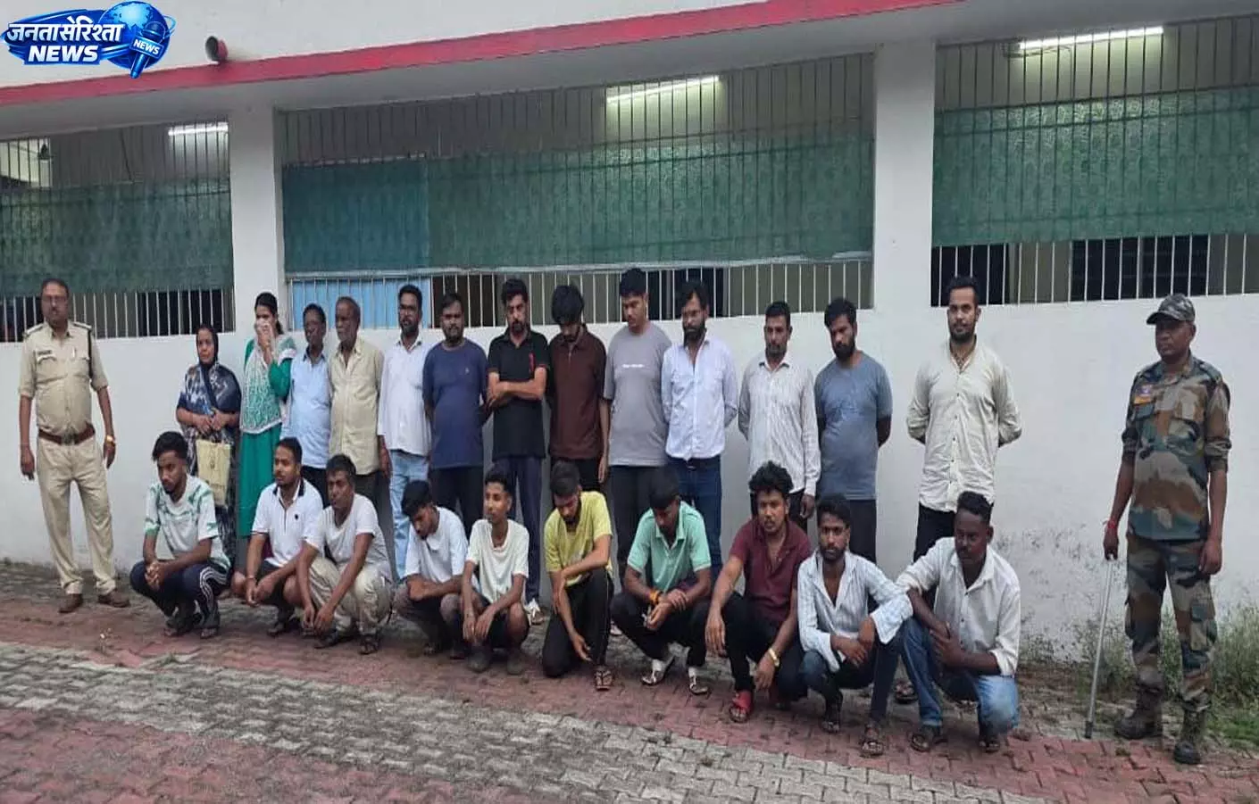 साइबर ठगी का बड़ा खुलासा, म्यूल अकाउंट सप्लाई करने वाले गिरोह के 23 आरोपी हिरासत में साइबर ठगी का बड़ा खुलासा, म्यूल अकाउंट सप्लाई करने वाले गिरोह के 23 आरोपी हिरासत में