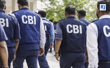 हाउसिंग लोन घोटाला: पूर्व बैंक मैनेजर समेत दो दोषियों को जेल हाउसिंग लोन घोटाला: पूर्व बैंक मैनेजर समेत दो दोषियों को जेल