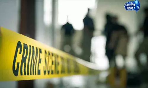 Delhi में घर पर महिला और पालतू कुत्ता मृत पाए गए Delhi में घर पर महिला और पालतू कुत्ता मृत पाए गए