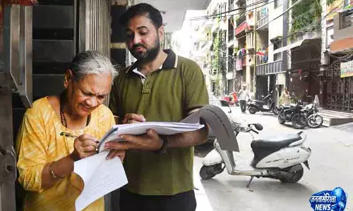 Delhi में घर-घर जाकर मतदाताओं का सत्यापन शुरू Delhi में घर-घर जाकर मतदाताओं का सत्यापन शुरू