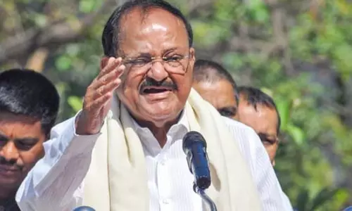 पूर्व उपराष्ट्रपति वेंकैया नायडू के जन्मदिन पर पीएम मोदी समेत कई भाजपा नेताओं ने दी शुभकामनाएं पूर्व उपराष्ट्रपति वेंकैया नायडू के जन्मदिन पर पीएम मोदी समेत कई भाजपा नेताओं ने दी शुभकामनाएं