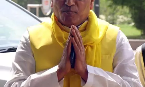 ओमप्रकाश राजभर ने अखिलेश को जन्मदिन की बधाई के साथ कसा तंज, कहा-एसी-पीसी की राजनीति छोड़िए