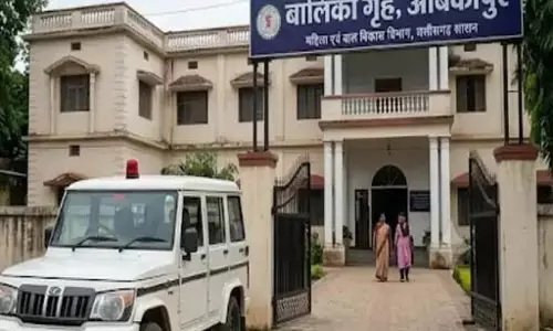 रेप केस से पति को बचाने हाईकोर्ट पहुंची पत्नी