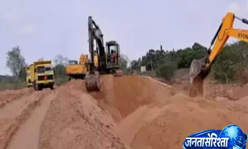 रांची में अवैध बालू सप्लाई जारी, बंद घाट के बाद भी नहीं थम रहा कारोबार