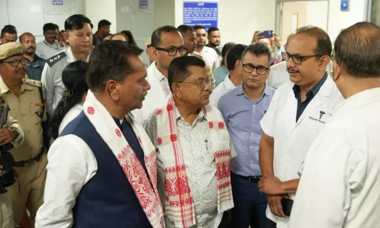 Assam के स्वास्थ्य मंत्री ने AMCH डिब्रूगढ़ का रिव्यू किया, अपग्रेड टारगेट तय किए