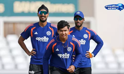 इंग्लैंड में वैभव सूर्यवंशी को लेकर बढ़ी चर्चा, T20I डेब्यू पर सस्पेंस बरकरार इंग्लैंड में वैभव सूर्यवंशी को लेकर बढ़ी चर्चा, T20I डेब्यू पर सस्पेंस बरकरार
