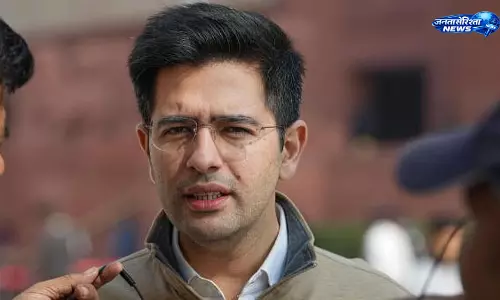 दिल्ली HC का आदेश: राघव चड्ढा को लेकर आपत्तिजनक सोशल मीडिया कंटेंट हटाने के निर्देश दिल्ली HC का आदेश: राघव चड्ढा को लेकर आपत्तिजनक सोशल मीडिया कंटेंट हटाने के निर्देश