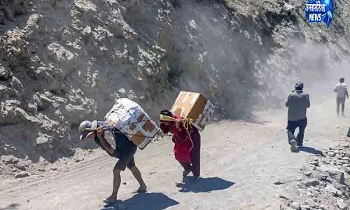 Himachal में अचानक सैलाब से सड़क संपर्क टूटा Himachal में अचानक सैलाब से सड़क संपर्क टूटा