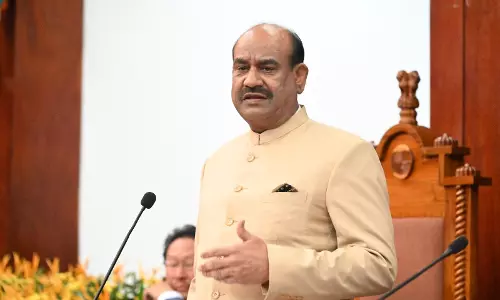 New Delhi: उपराष्ट्रपति और लोकसभा अध्यक्ष ने डॉक्टरों को दी चिकित्सक दिवस की शुभकामनाएं