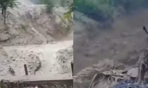 Doda: डोडा के भलेसा में बादल फटने से तबाही, अचानक बाढ़ से रास्ते ठप Doda: डोडा के भलेसा में बादल फटने से तबाही, अचानक बाढ़ से रास्ते ठप