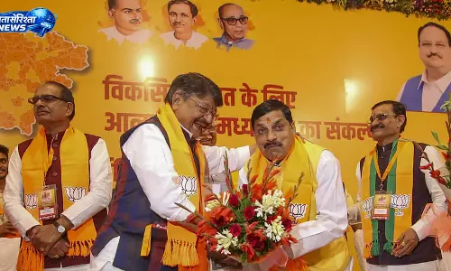 कैलाश विजयवर्गीय की CM को चिट्ठी, इंदौर के विकास में अनदेखी का आरोप कैलाश विजयवर्गीय की CM को चिट्ठी, इंदौर के विकास में अनदेखी का आरोप