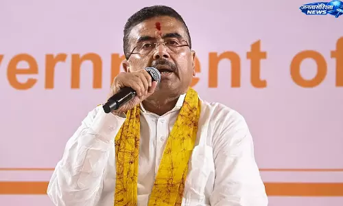 डॉक्टर्स डे पर पश्चिम बंगाल में सियासी बयानबाजी, स्वास्थ्य व्यवस्था पर उठे सवाल