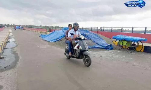 पेरुम्बलम आइलैंड में पुल बनने के बाद भी नहीं बदली जिंदगी, आवाजाही की समस्या बनी हुई पेरुम्बलम आइलैंड में पुल बनने के बाद भी नहीं बदली जिंदगी, आवाजाही की समस्या बनी हुई