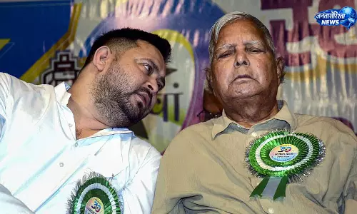 लालू प्रसाद यादव का कार्यकर्ताओं को संदेश, कहा– ‘हम फाइटर रहे हैं और लड़ते रहेंगे’ लालू प्रसाद यादव का कार्यकर्ताओं को संदेश, कहा– ‘हम फाइटर रहे हैं और लड़ते रहेंगे’