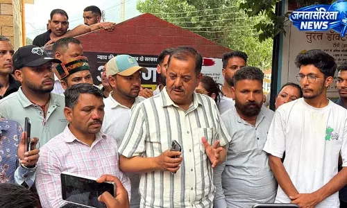 महिला विशेषज्ञ डाक्टर सस्पेंड, कोताही बरतने पर सरकार ने लिया कड़ा संज्ञान