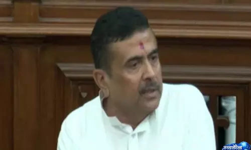 West Bengal में नई गाइडलाइन: वरिष्ठ अधिकारियों की गाड़ियों पर झंडा लगाने की अनुमति West Bengal में नई गाइडलाइन: वरिष्ठ अधिकारियों की गाड़ियों पर झंडा लगाने की अनुमति