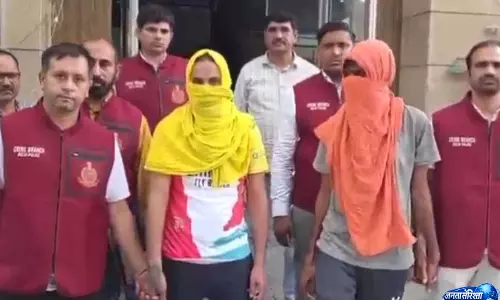 दिल्ली: तिल्लू ताजपुरिया गैंग से जुड़ा आरोपी गिरफ्तार, हथियार और SUV बरामद दिल्ली: तिल्लू ताजपुरिया गैंग से जुड़ा आरोपी गिरफ्तार, हथियार और SUV बरामद